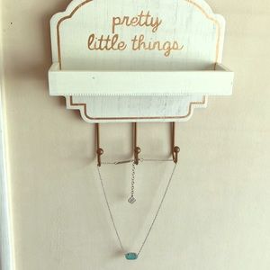 Kendra Scott Necklace